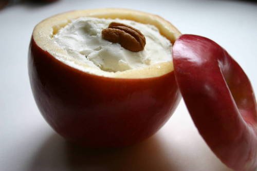 sp00nful:

How to Serve Anything in Hollowed-Out Apple Bowls