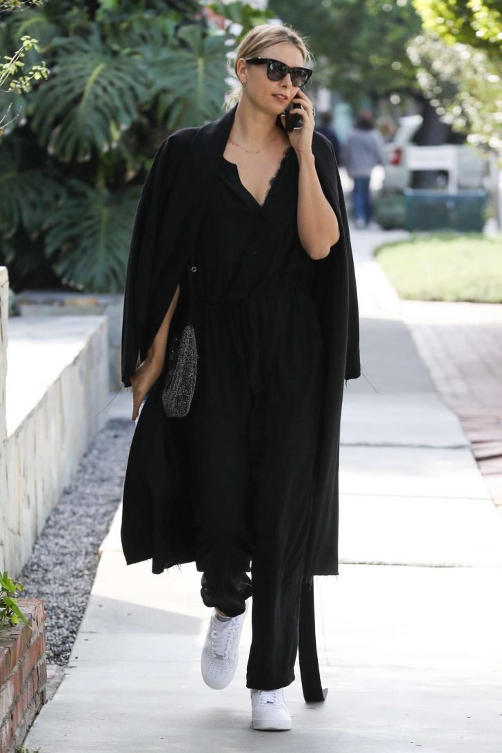 Maria Sharapova: Out for Shopping in West Hollywood -05