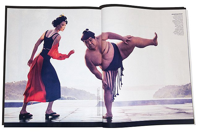 Карли Клосс в фотосессии Vogue