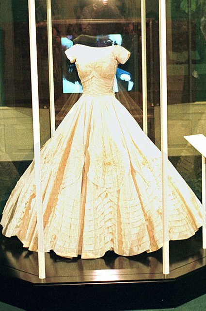 Платье Жаклин Кеннеди в Библиотеке Кеннеди