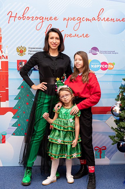Елена Борщева с детьми