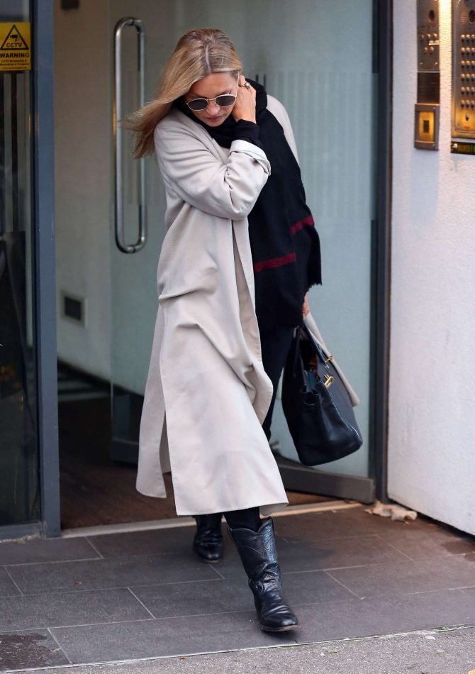 Kate Moss - Leaving a health spa in London