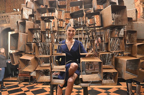 Гога Ашкенази на выставке мебельного дизайна