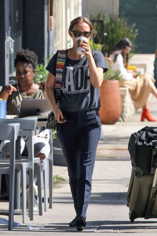 Natalie Portman: Out for coffee in Los Angeles -10