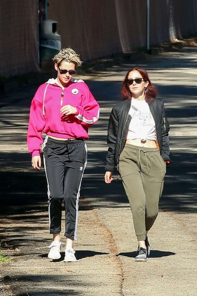 Kristen Stewart and Sara Dinkin: Out for a hike in Los Feliz -02