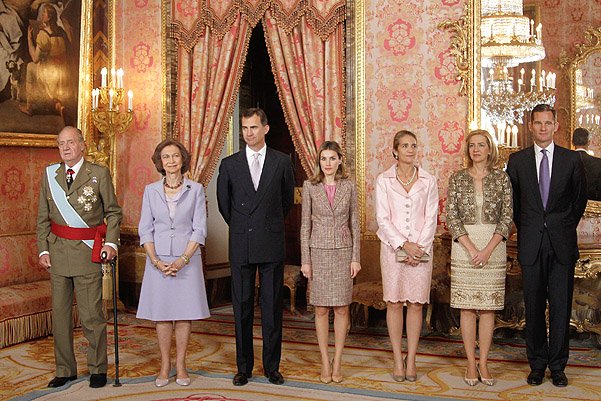 испанская королевская семья: инфанта кристина подозревается в коррупции