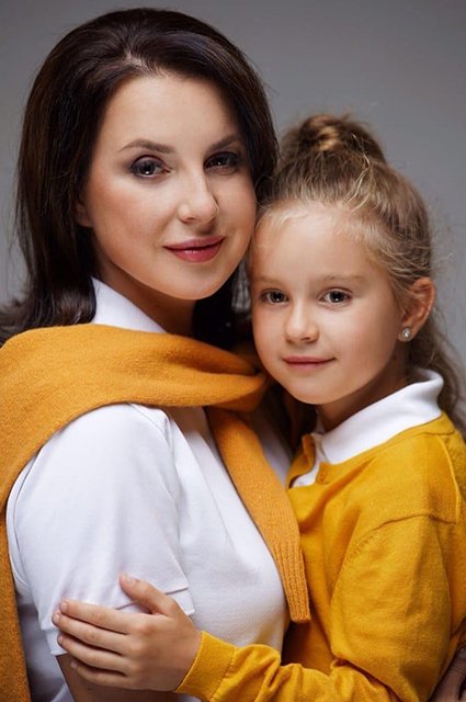 Ирина Слуцкая с дочкой