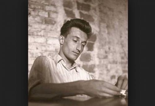 Джанни Родари (1920-1980). Известный итальянский детский писатель, сказочник и журналист - “папа” всем известного Чиполлино.