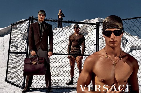 Рекламная кампания Versace