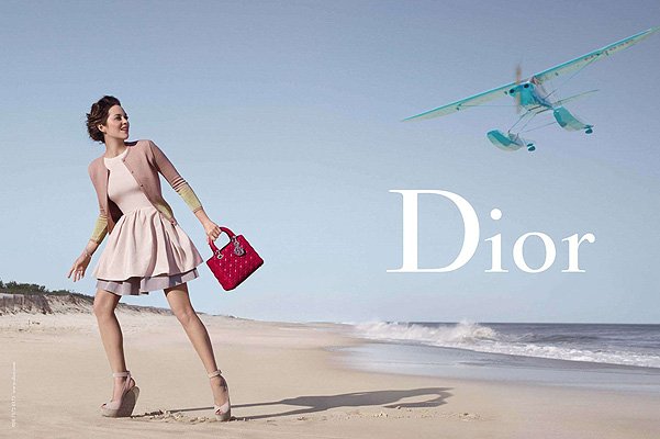 Марион Котийzр в рекламной кампании Lady Dior