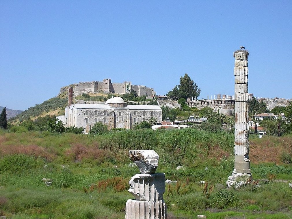 Вид на руины храма Артемиды