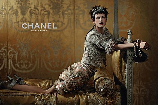 Саския де Брау в рекламной кампании Chanel Cruise 2013