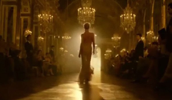 Рекламная кампания J'adore Dior с Шарлиз Терон, 2011 год
