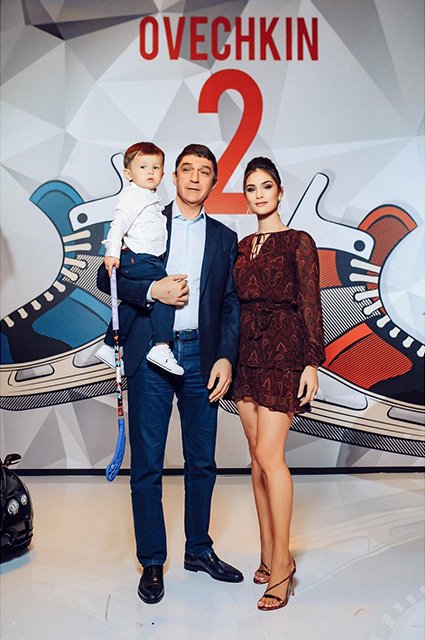 Анастасия Шубская с сыном Сережей и отцом Кириллом Шубским