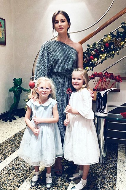 Тата Бондачук с дочерьми Верой и Маргаритой
