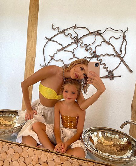 Елена Перминова с дочерью Ариной