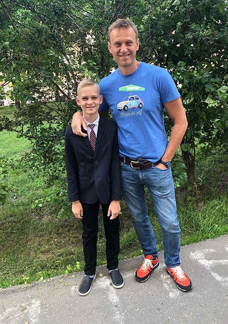 Алексей Навальный с сыном Захаром
