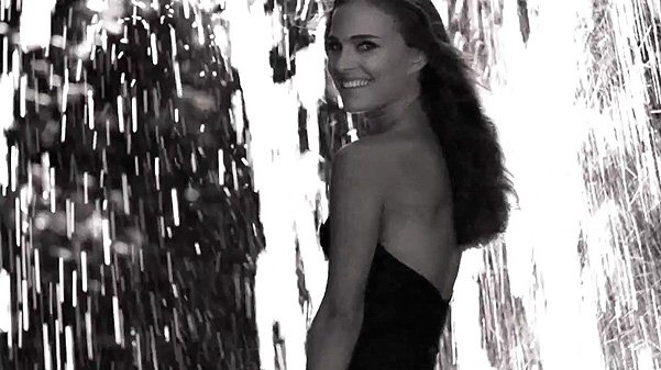 Натали Портман на съемках видеоролика Miss Dior