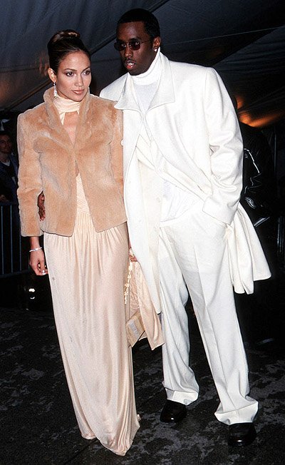 дженнифер лопес и шон комбс в 1999 году на met gala