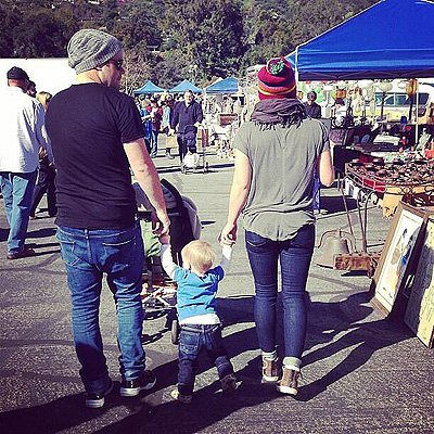 Хилари Дафф с мужем и сыном на рынке в Лос-Анджелесе