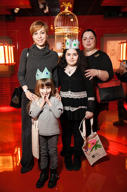 Марианна Максимовская с семьей