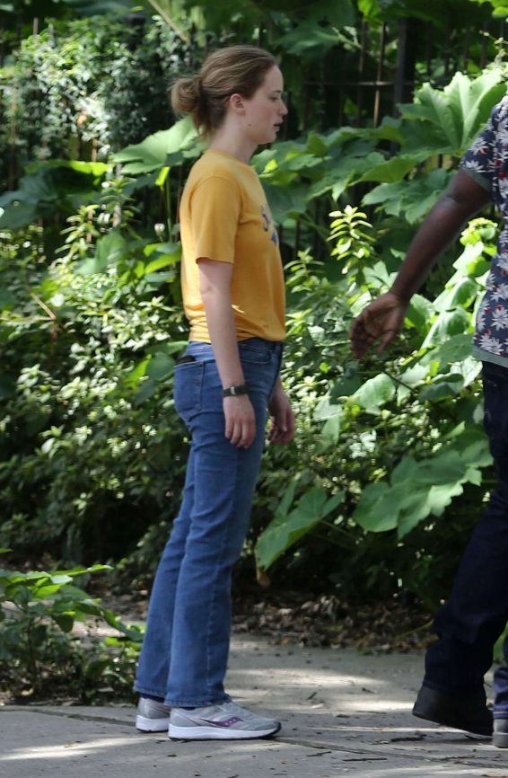 Jennifer Lawrence 2019 : Jennifer Lawrence â Filming scenes for The Untitled Soldier Project-07