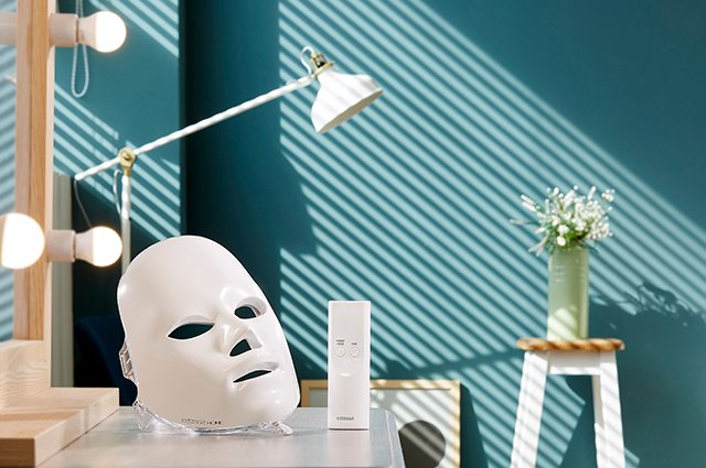 Светодиодная маска с подсветкой Deesse mask (56 тыс. руб. на AskMask)