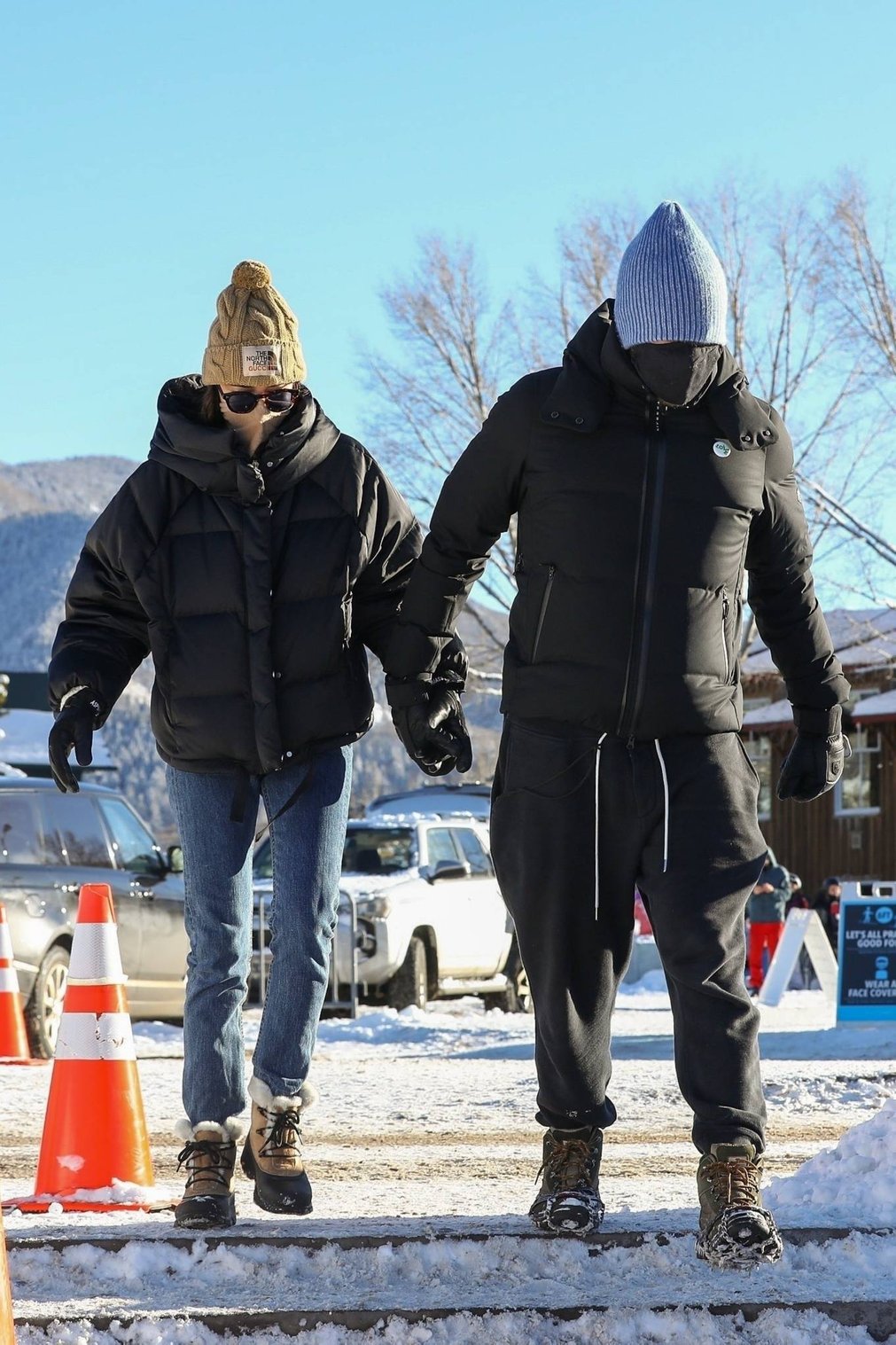 Chris Martin and Dakota Johnson - Seen during their holiday stay in Aspen