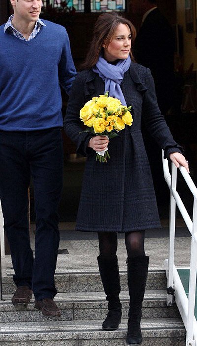 Принц Уилльям и герцогиня Кэтрин на выходе из больницы Эдварда VII