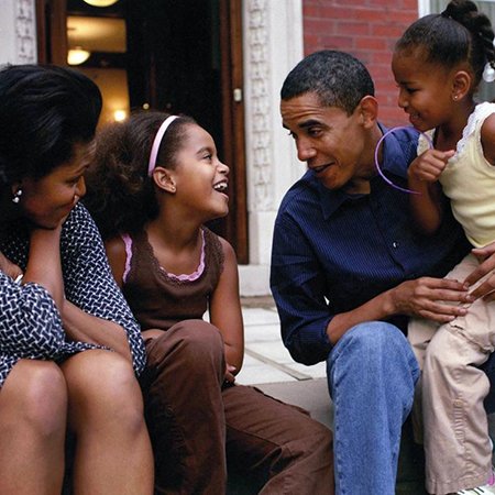 Мишель и Барак Обама с дочерьми