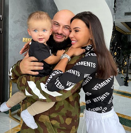 Джиган и Оксана Самойлова с сыном