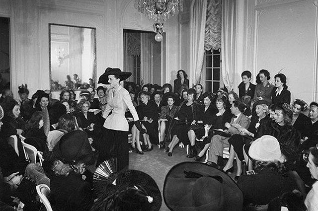 Показ коллекции Dior в 1947 году