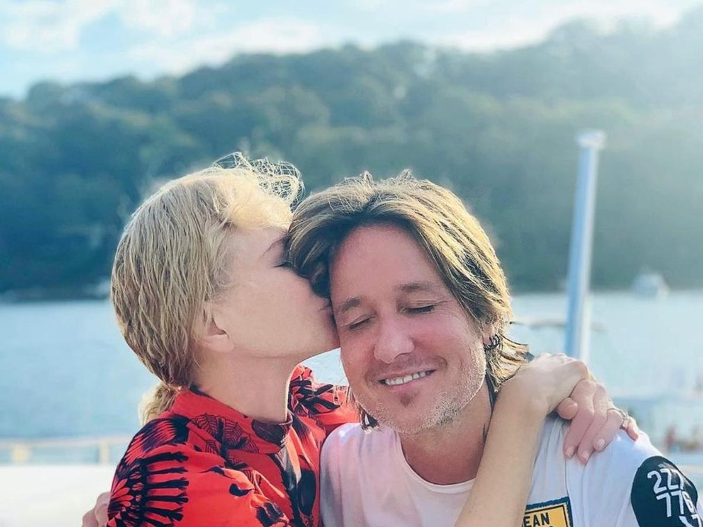 Nicole Kidman shares a loved up photo with husband Keith Urban on his 54th  birthday; SEE PIC | PINKVILLA