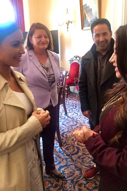 Ким Кардашьян на встрече в Капитолии