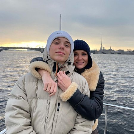 Полина Гагарина с сыном Андреем