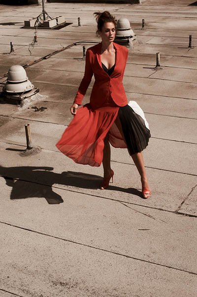 Синди Кроуфорд в объективе Мариано Виванко на страницах летнего выпуска издания Muse