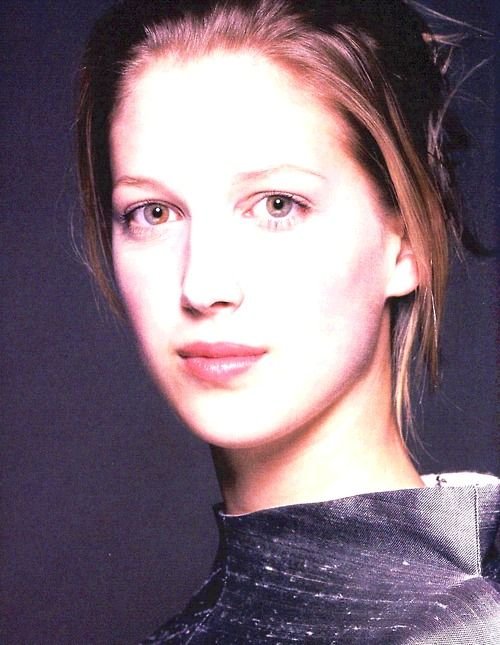 Lady Gabriella Windsor (b. April 23, 1981) is the only daughter of Prince and Princess Michael of Kent. A freelance writer, she is known professionally as Ella Windsor.