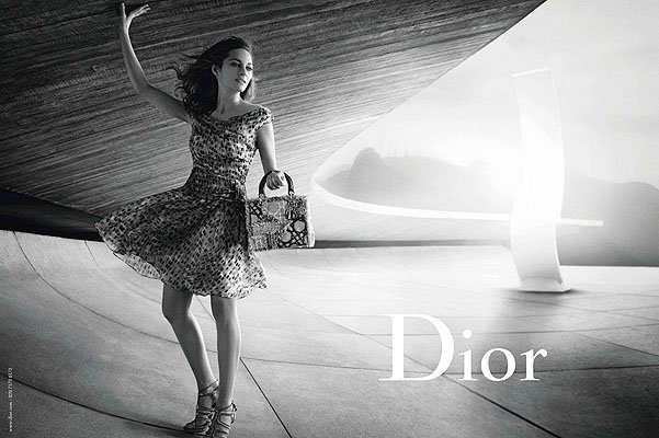 Марион Котийяр для Dior