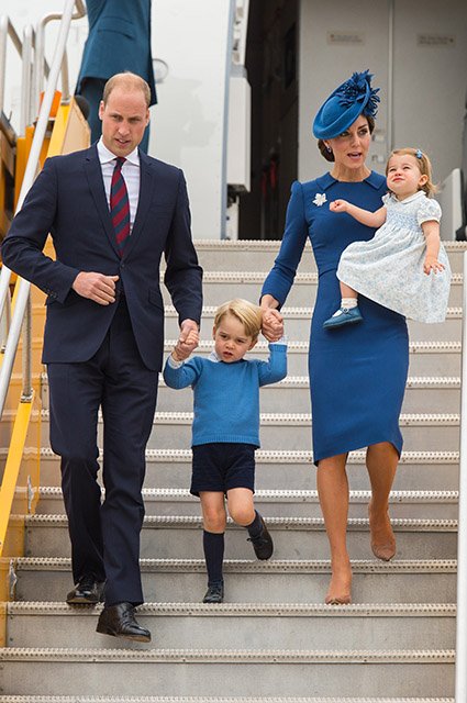 Принц Уильям и Кейт Миддлтон с детьми: принцем Джорджем и принцессой Шарлоттой