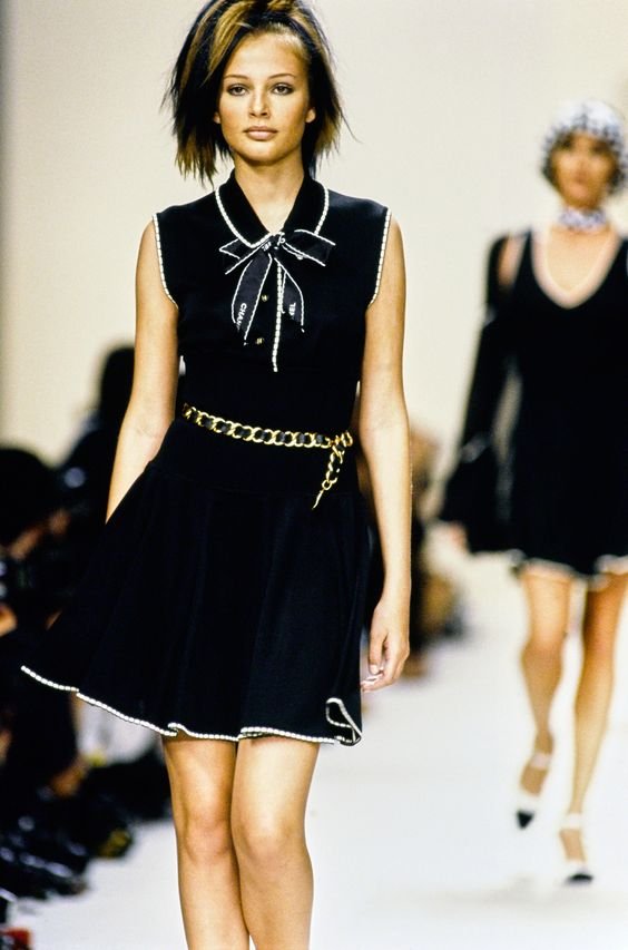 Chanel Spring 1994 Ready-to-Wear Fashion Show - Bridget Hall