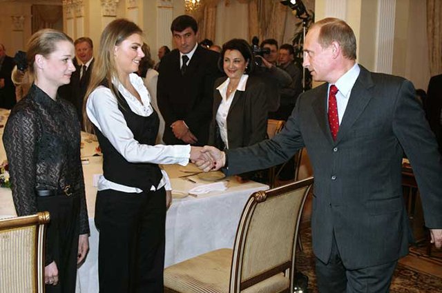 Светлана Хоркина, Алина Кабаева и Владимир Путин