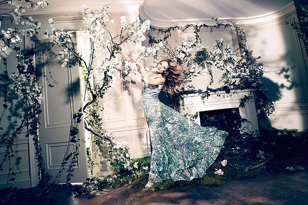 Ванесса Паради в весенне-летней рекламной кампании H&M