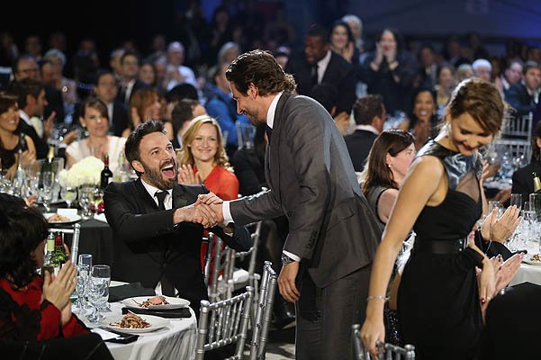 Бен Аффлек и Брэдли Купер на церемонии Critics Choice Awards-2013