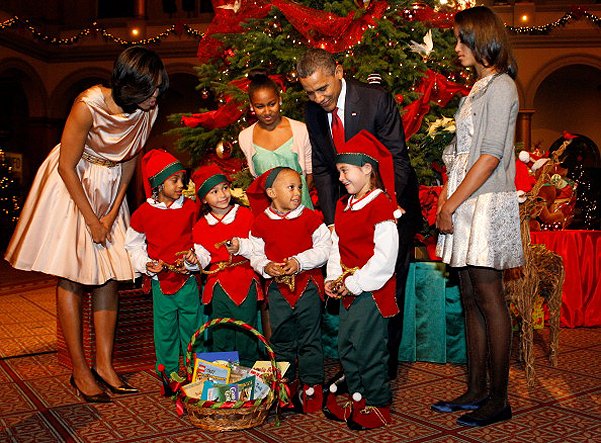 семья Обама на рождественском концерте