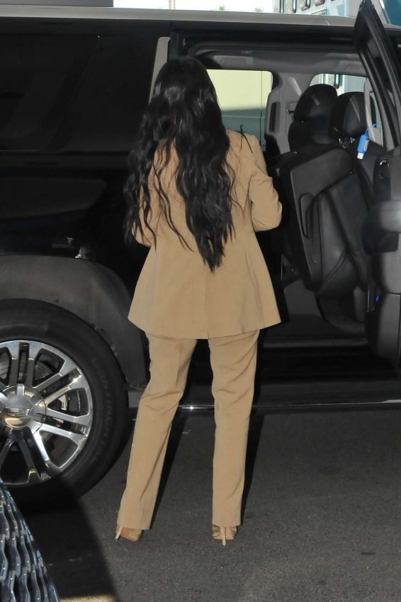 Kim Kardashian 2019 : Kim Kardashian â Arriving at the White House-01