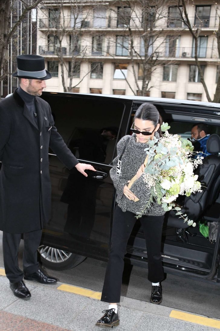 Kendall Jenner: Arrives at the Hotel Georges V -06
