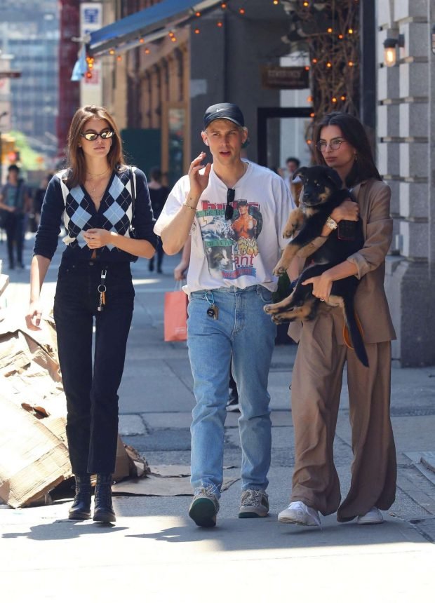 Kaia. Emily and Tommy - Out for lunch in NYC