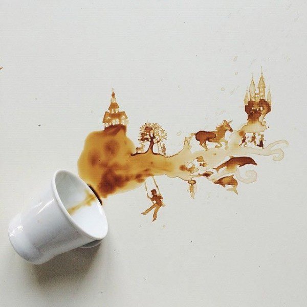 Превращение пролитого кофе в картины (24 работы)
