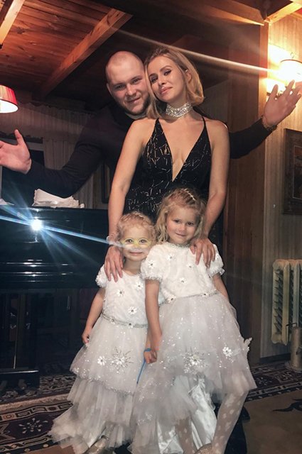 Сергей и Тата Бондарчук с дочерьми Верой и Маргаритой