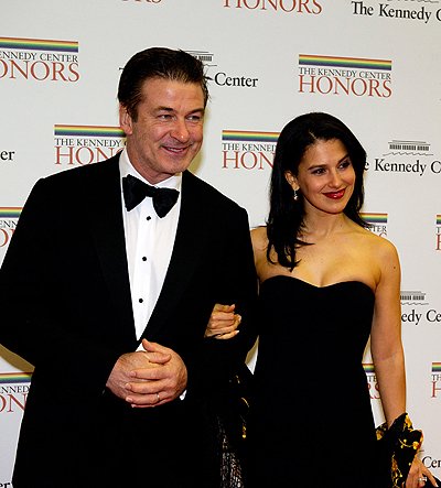 Алек Болдуин с супругой Хиларией на званом ужине в Центре имени Джона Кеннеди